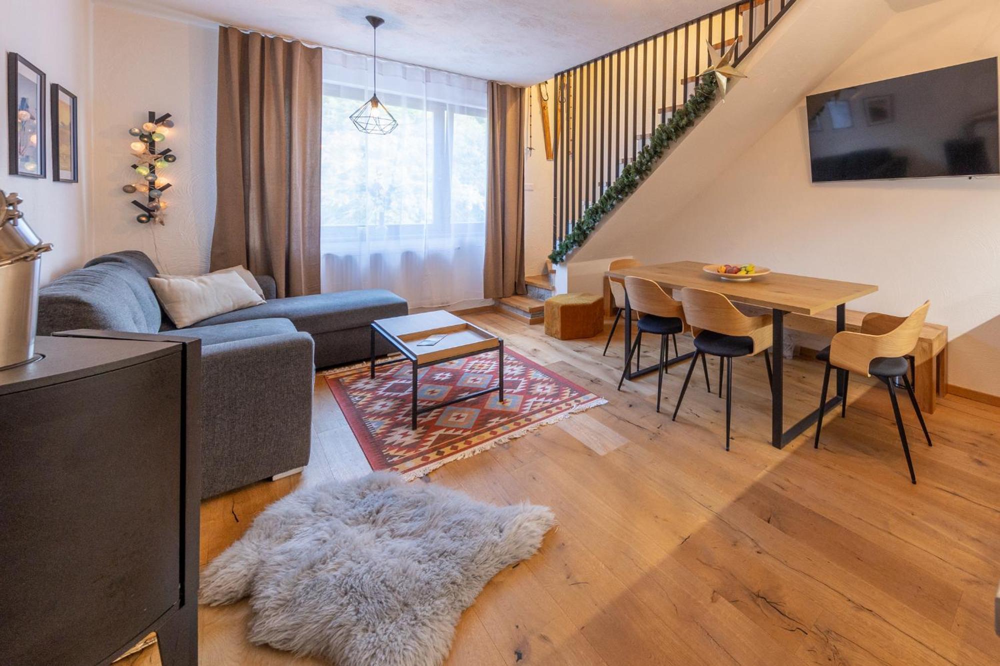 Apartman Juh Tale Eksteriør bilde